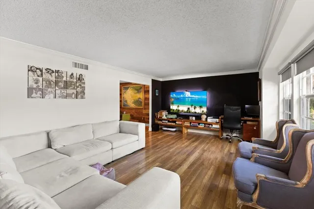 $785,000 | 3179 Hoy Lake Road, Lake Worth, FL 33467