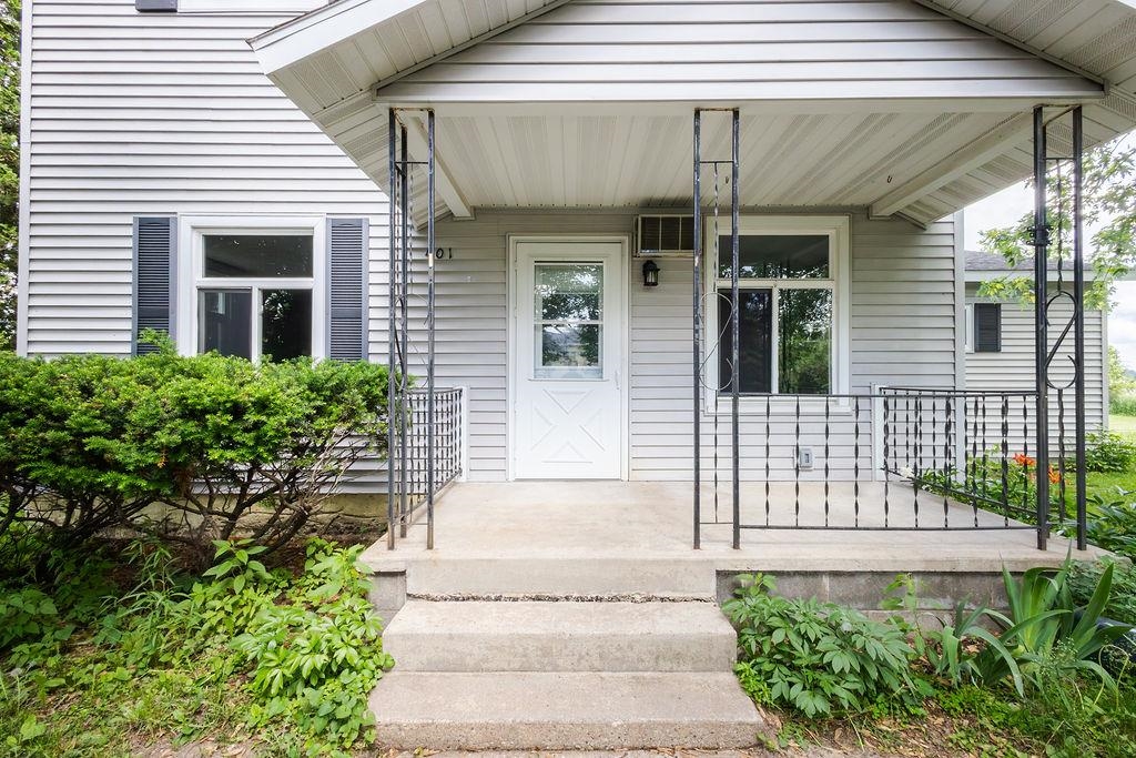 401 Water Street Rosholt, WI 54473 - Photo 1 of 31