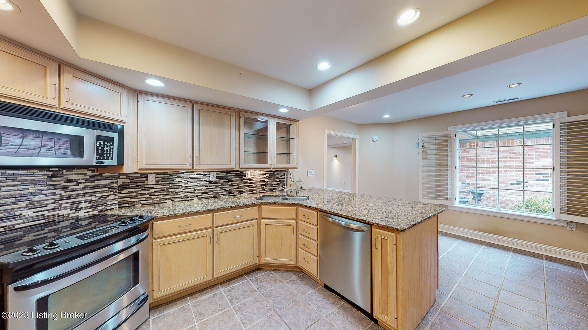 7002 Ridge Run Circle Prospect, KY 40059 - Photo 19 of 75 7002-Ridge-Run-Cir_019