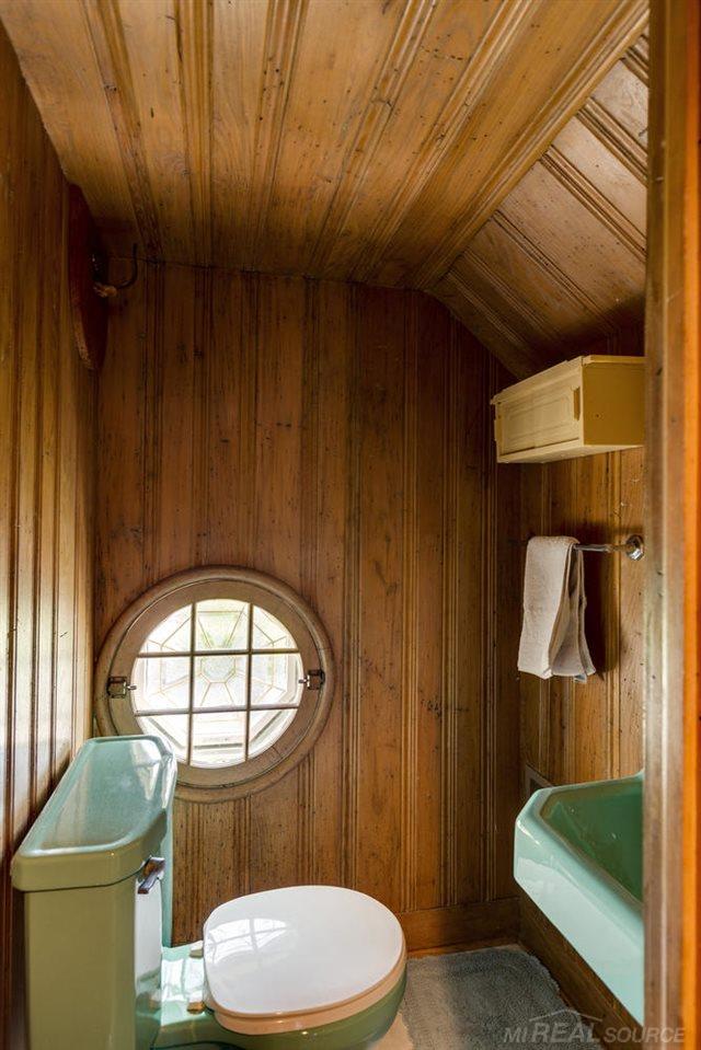 929 Trombley Road Grosse Pointe Park, MI 48230 - Photo 26 of 36