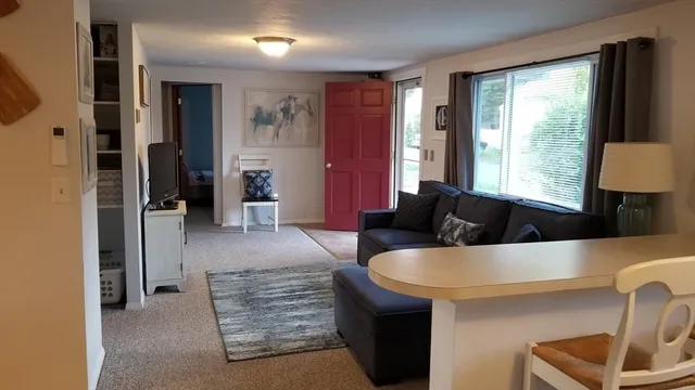 $2,100 | 42 Union Park Street, Hanson, MA 02341