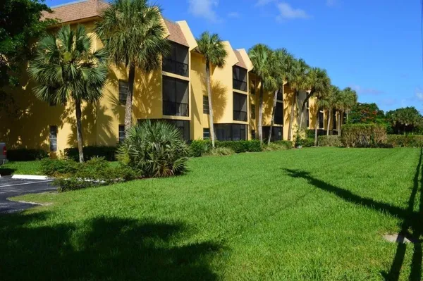 $2,300 | 460 Northwest 20th Street, Unit 1100, Boca Raton, FL 33431