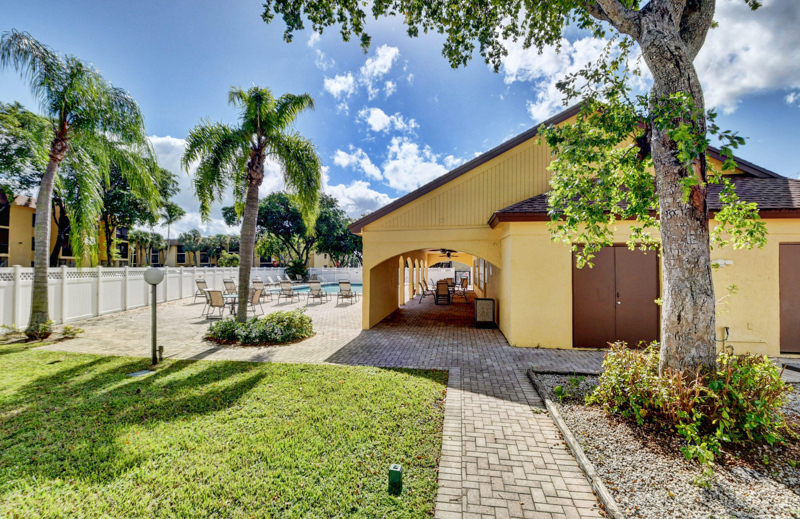 460 Northwest 20th Street, Unit 1100 Boca Raton, FL 33431 - Photo 20 of 27 Clubhouse