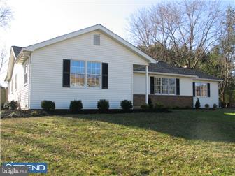 17 Briarhill Road Berlin, NJ 08009 - Photo 1 of 10 Exterior Front