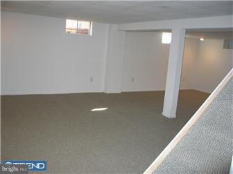 17 Briarhill Road Berlin, NJ 08009 - Photo 8 of 10 Basement - Finished