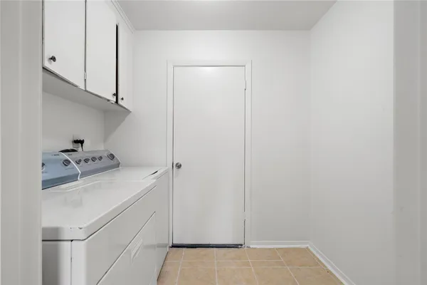 $2,600 | 6007 Claridge Drive, Houston, TX 77096