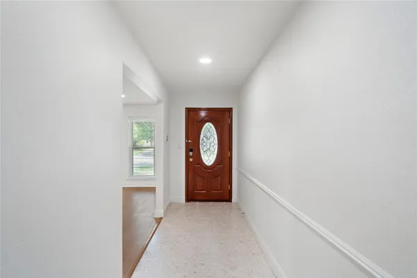 $2,600 | 6007 Claridge Drive, Houston, TX 77096