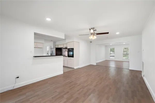 $2,600 | 6007 Claridge Drive, Houston, TX 77096