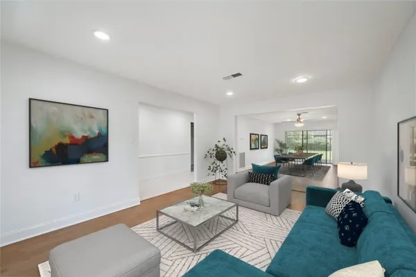 $2,600 | 6007 Claridge Drive, Houston, TX 77096