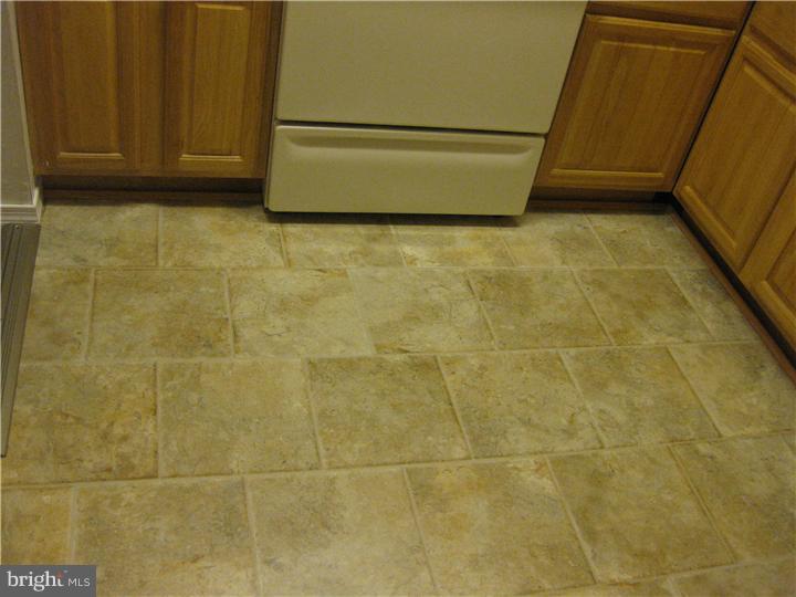 1801 Laurel Road, Unit 710 Lindenwold, NJ 08021 - Photo 12 of 25