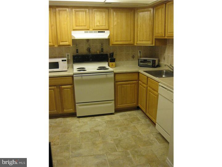 1801 Laurel Road, Unit 710 Lindenwold, NJ 08021 - Photo 9 of 25