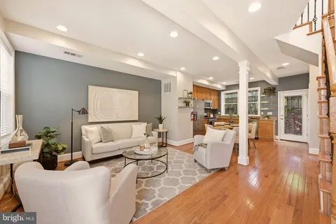 $895,000 | 1425 C Street Northeast, Washington, DC 20002
