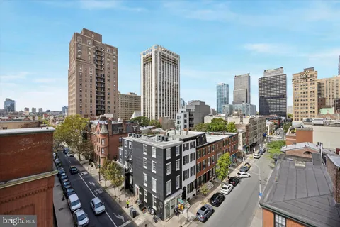 $235,000 | 224 West Rittenhouse Square, Unit 715A, Philadelphia, PA 19103