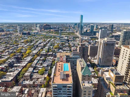 $235,000 | 224 West Rittenhouse Square, Unit 715A, Philadelphia, PA 19103