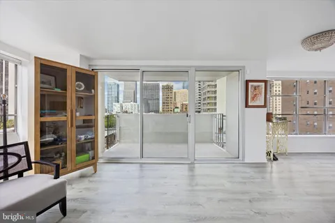 $235,000 | 224 West Rittenhouse Square, Unit 715A, Philadelphia, PA 19103