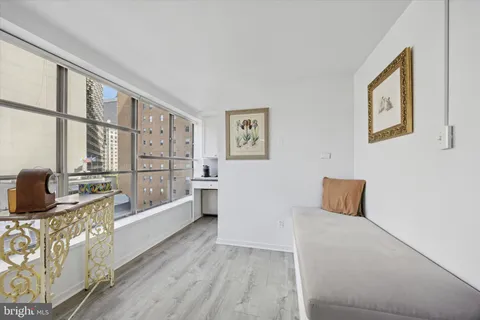 $235,000 | 224 West Rittenhouse Square, Unit 715A, Philadelphia, PA 19103