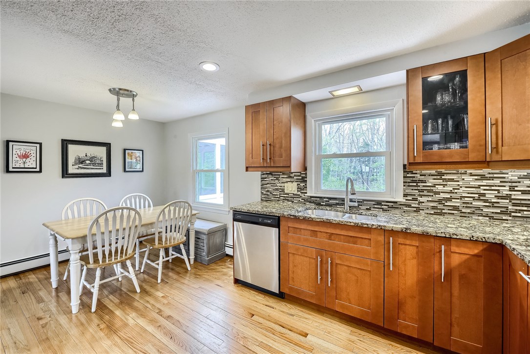 209 Chatworth Road North Kingstown, RI 02852 - Photo 10 of 37 Gallery Image 10