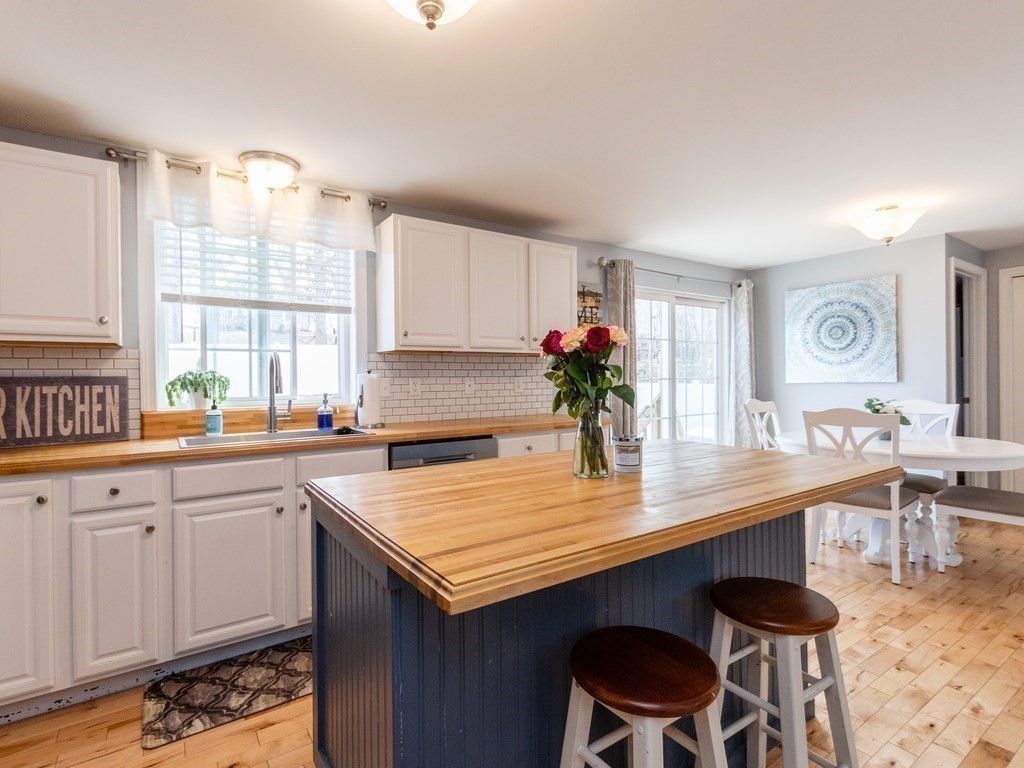 7 Stuart Street Gardner, MA 01440 - Photo 6 of 28 Gallery Image 6