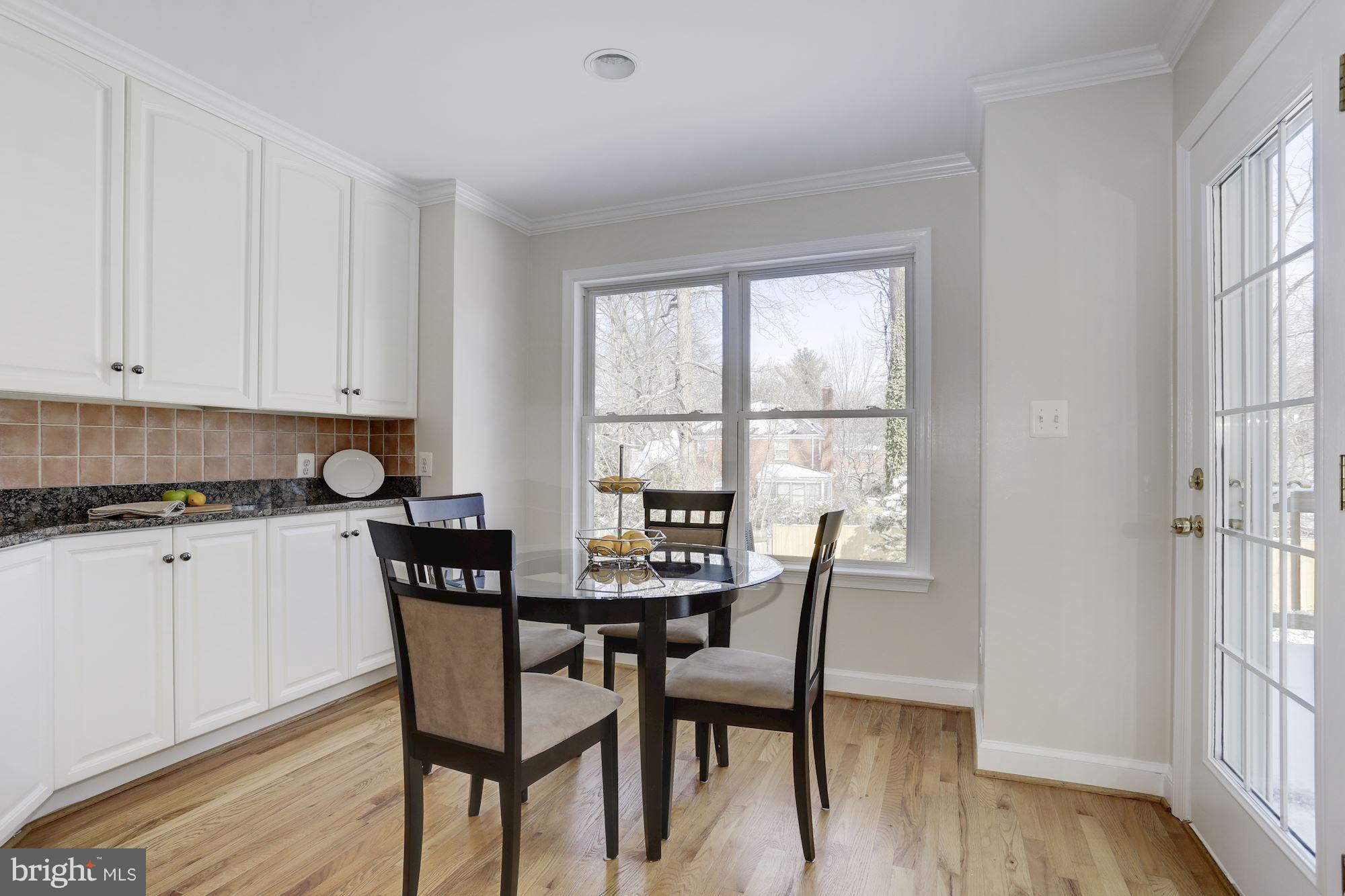 5705 Northfield Road Bethesda, MD 20817 - Photo 9 of 27 Breakfast Nook