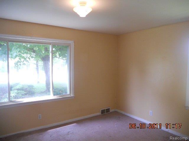1518 Stewart Road Monroe, MI 48162 - Photo 9 of 10 3rdbedroom