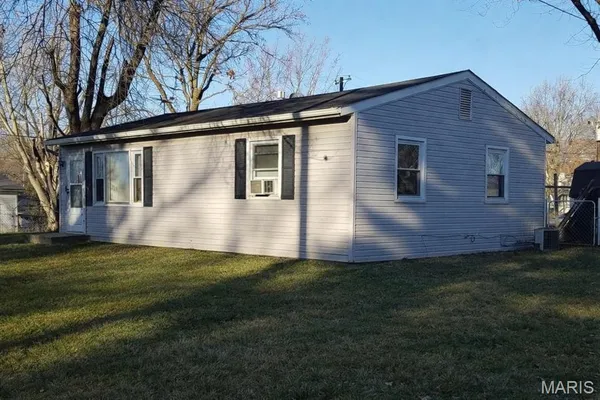 $170,000 | 121 East Pershing Street, Troy, MO 63379