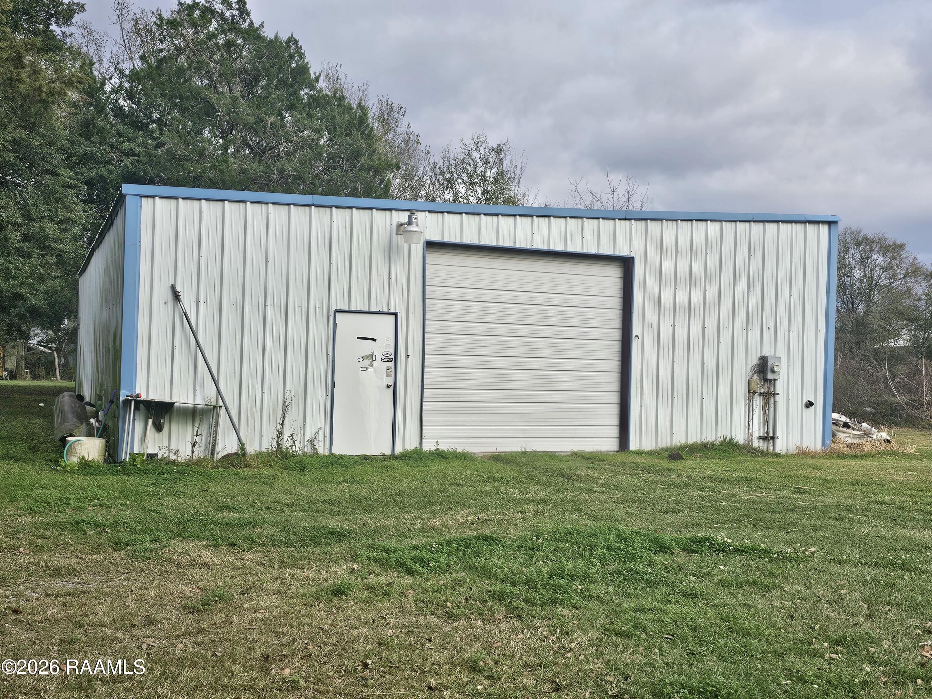 6302 Daspit Road New Iberia, LA 70563 - Photo 9 of 19 20260110_144756