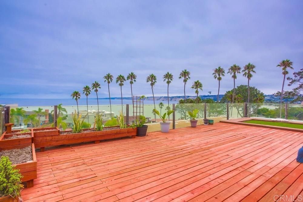 1295 Prospect Street, Unit D La Jolla, CA 92037 - Photo 24 of 24 a view of a basketball court