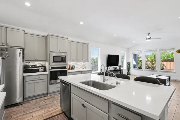 $2,700 | 28514 Eli Eagle Street, Katy, TX 77494