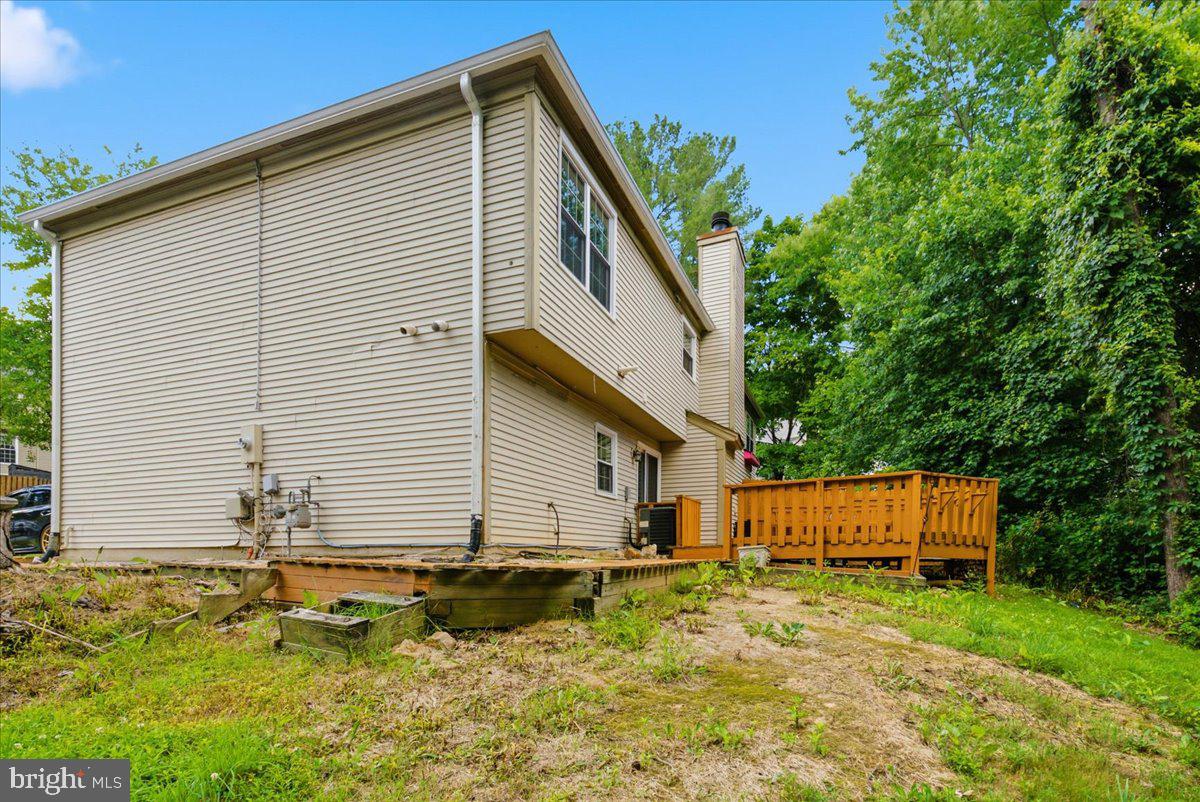 10598 Reed's Landing Circle Burke, VA 22015 - Photo 34 of 37