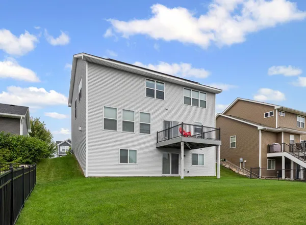 $634,900 | 9834 Glacial Valley Alcove, Woodbury, MN 55129