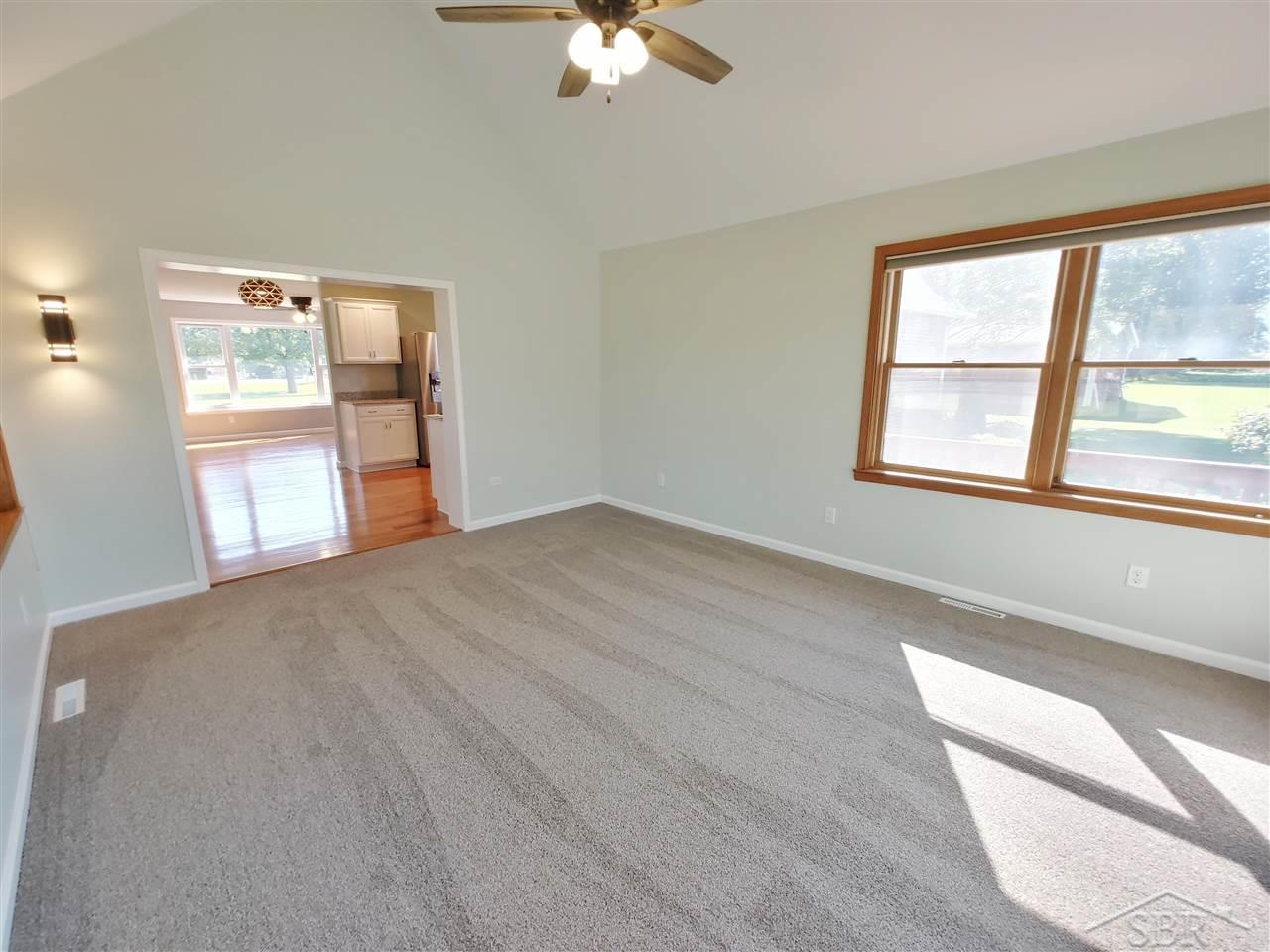 5825 Mackinaw Road Saginaw, MI 48604 - Photo 31 of 70 50057641-32.JPG
