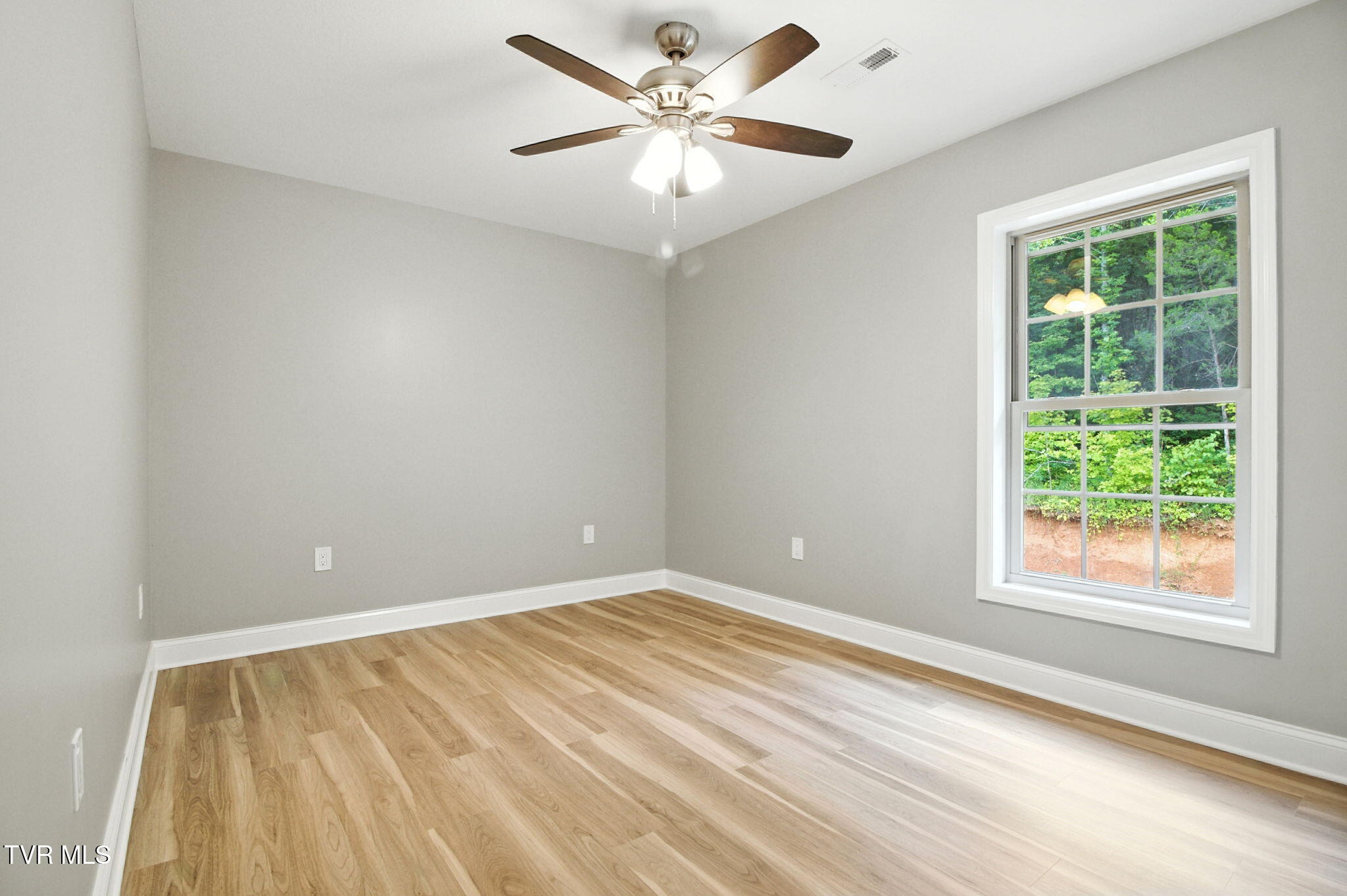 2720 Hodges Ferry Road Kodak, TN 37764 - Photo 21 of 46 44-web-or-mls-DZ3A1546