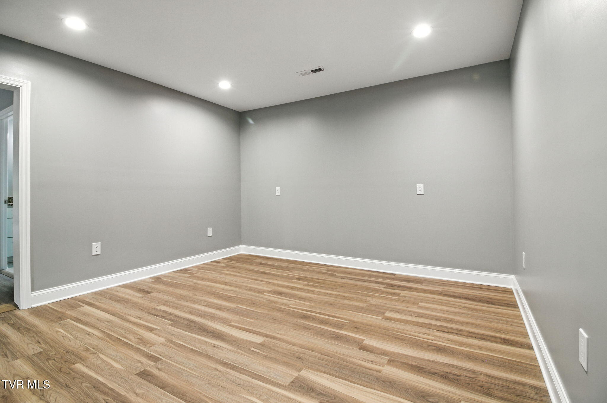 2720 Hodges Ferry Road Kodak, TN 37764 - Photo 25 of 46 48-web-or-mls-DZ3A1570