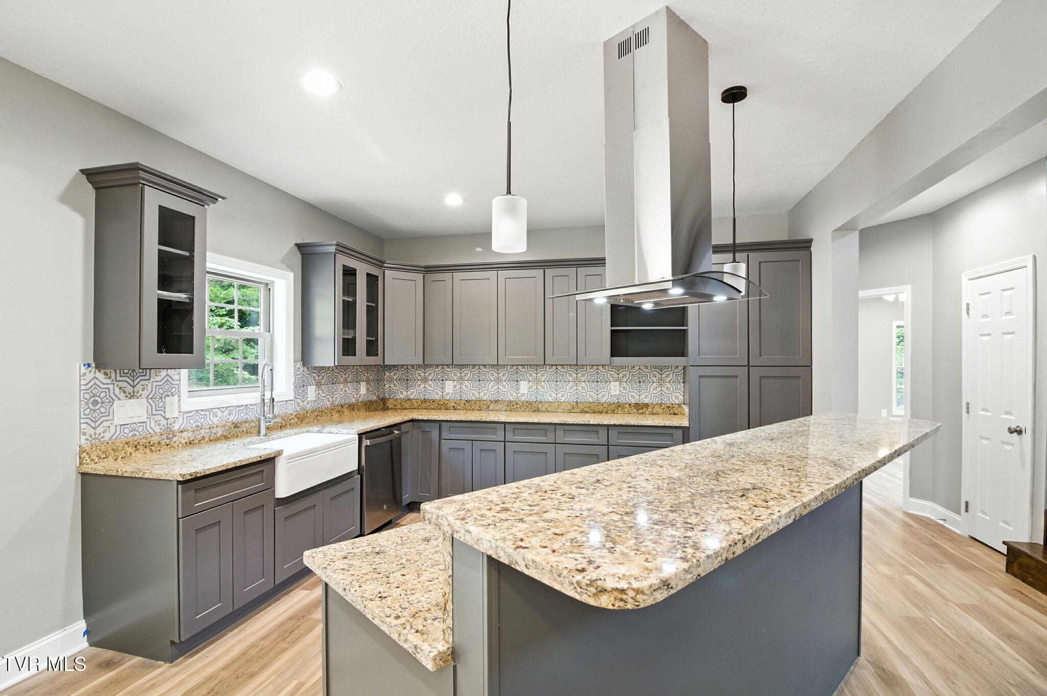 2720 Hodges Ferry Road Kodak, TN 37764 - Photo 5 of 46 24-web-or-mls-DZ3A1438