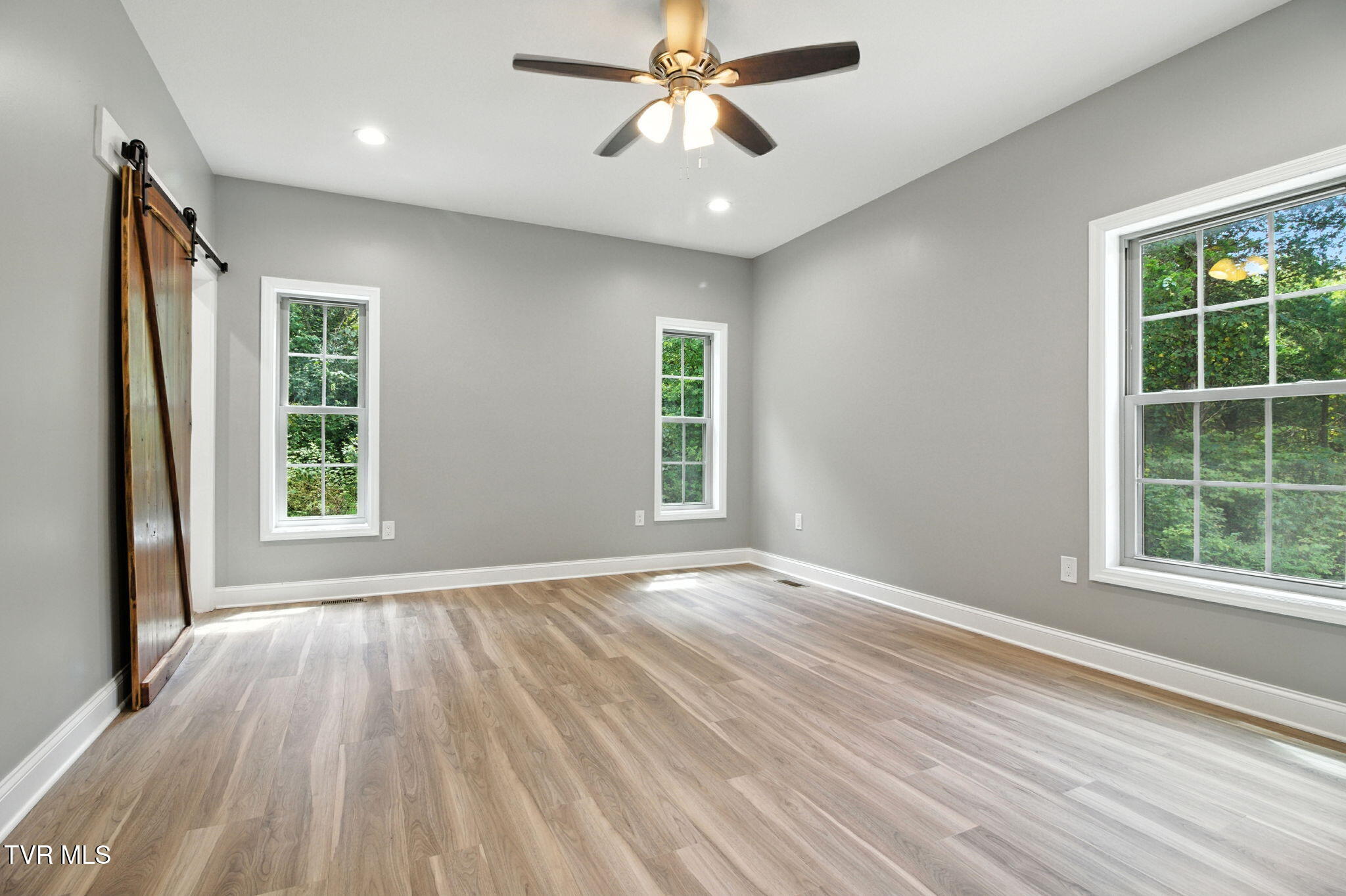 2720 Hodges Ferry Road Kodak, TN 37764 - Photo 8 of 46 27-web-or-mls-DZ3A1462