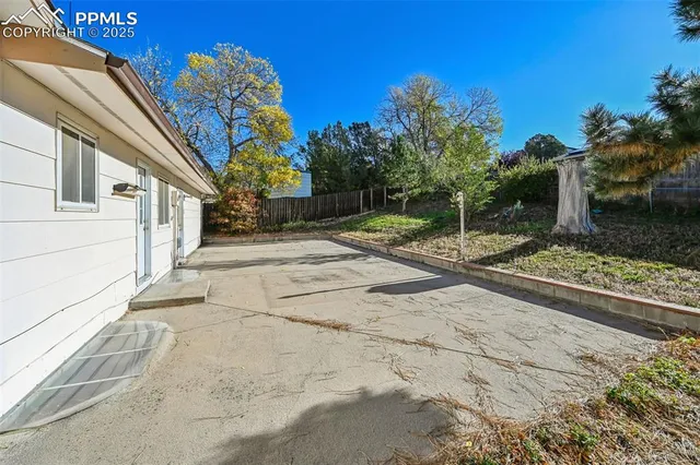 $419,000 | 3865 Bunk House Drive, Colorado Springs, CO 80917