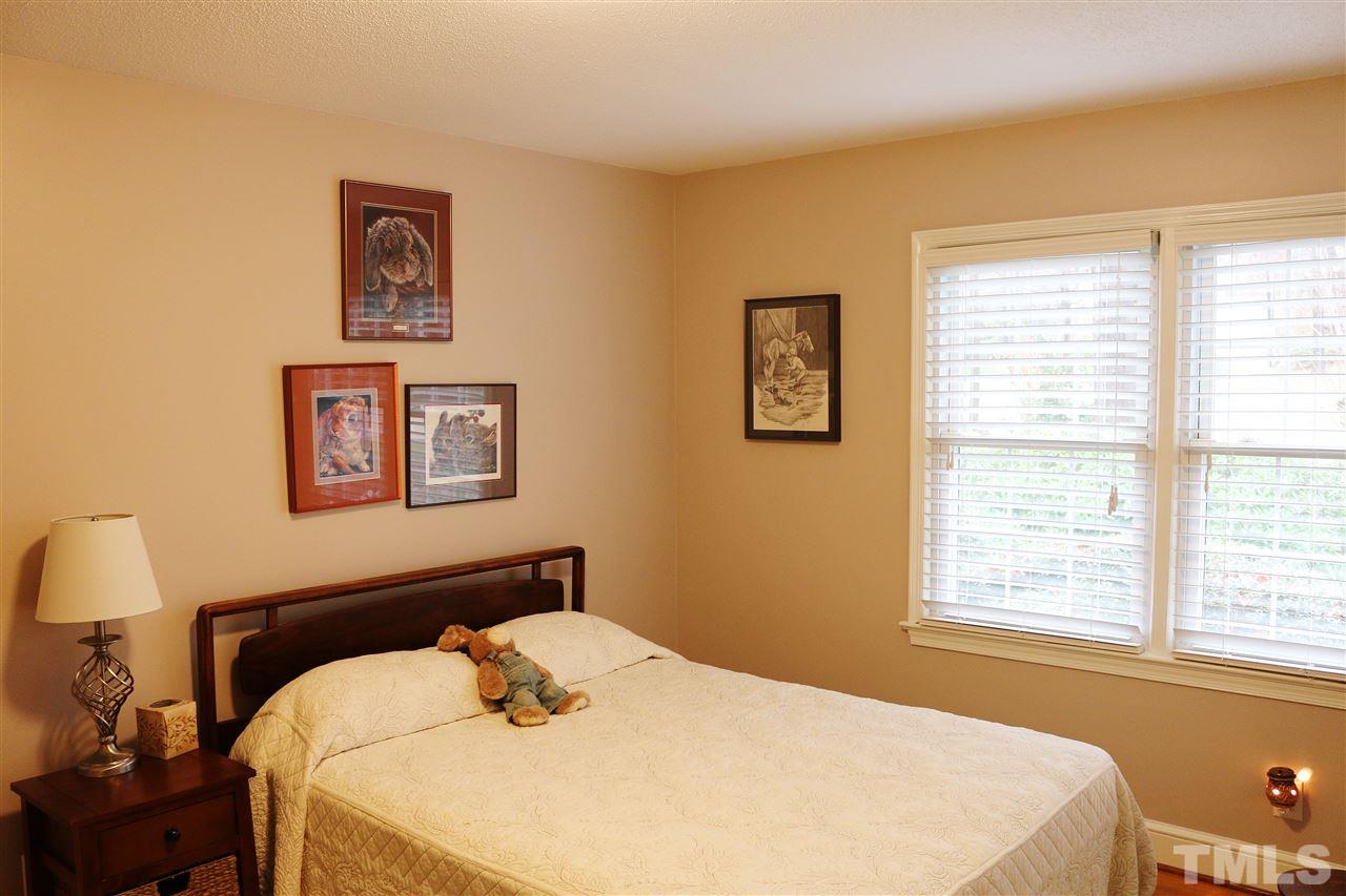 425 Oakridge Road Cary, NC 27511 - Photo 17 of 25 Gallery Image 17