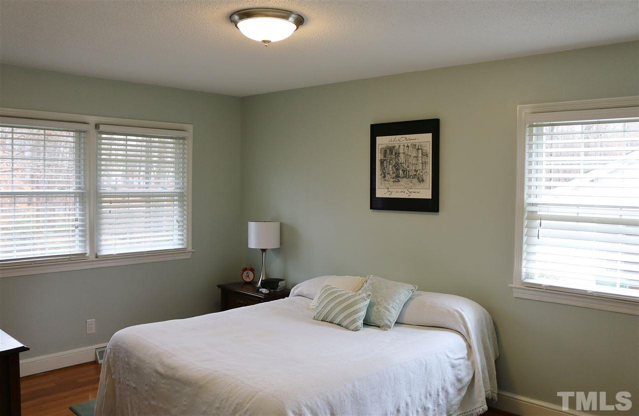 425 Oakridge Road Cary, NC 27511 - Photo 20 of 25 Gallery Image 20