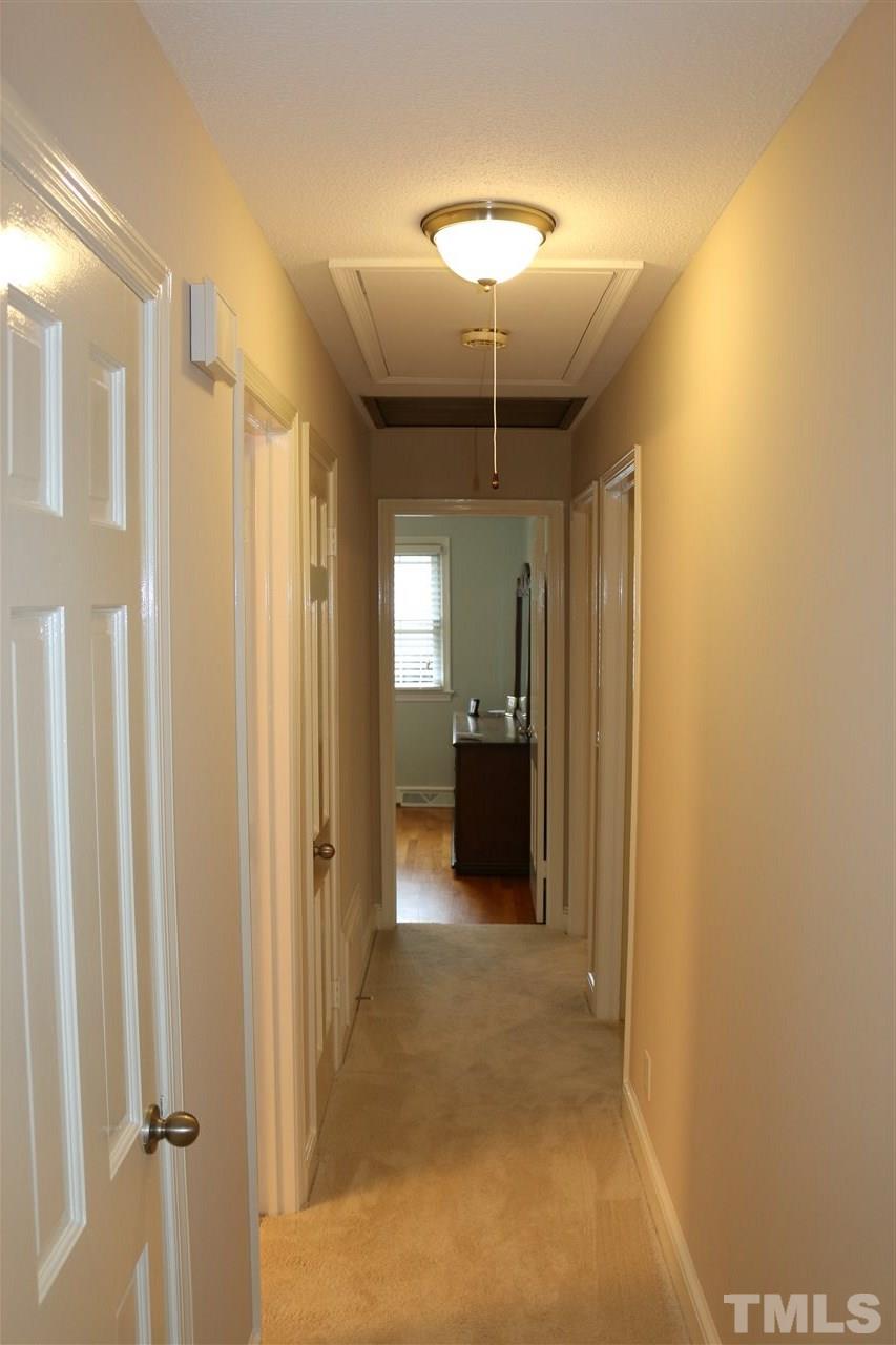 425 Oakridge Road Cary, NC 27511 - Photo 25 of 25 Gallery Image 25