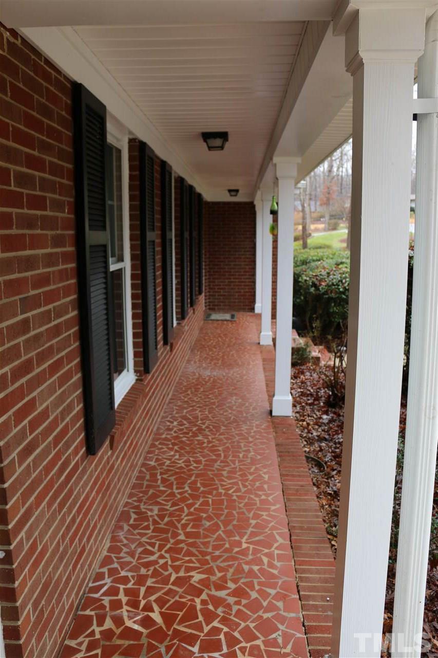 425 Oakridge Road Cary, NC 27511 - Photo 4 of 25 Gallery Image 4