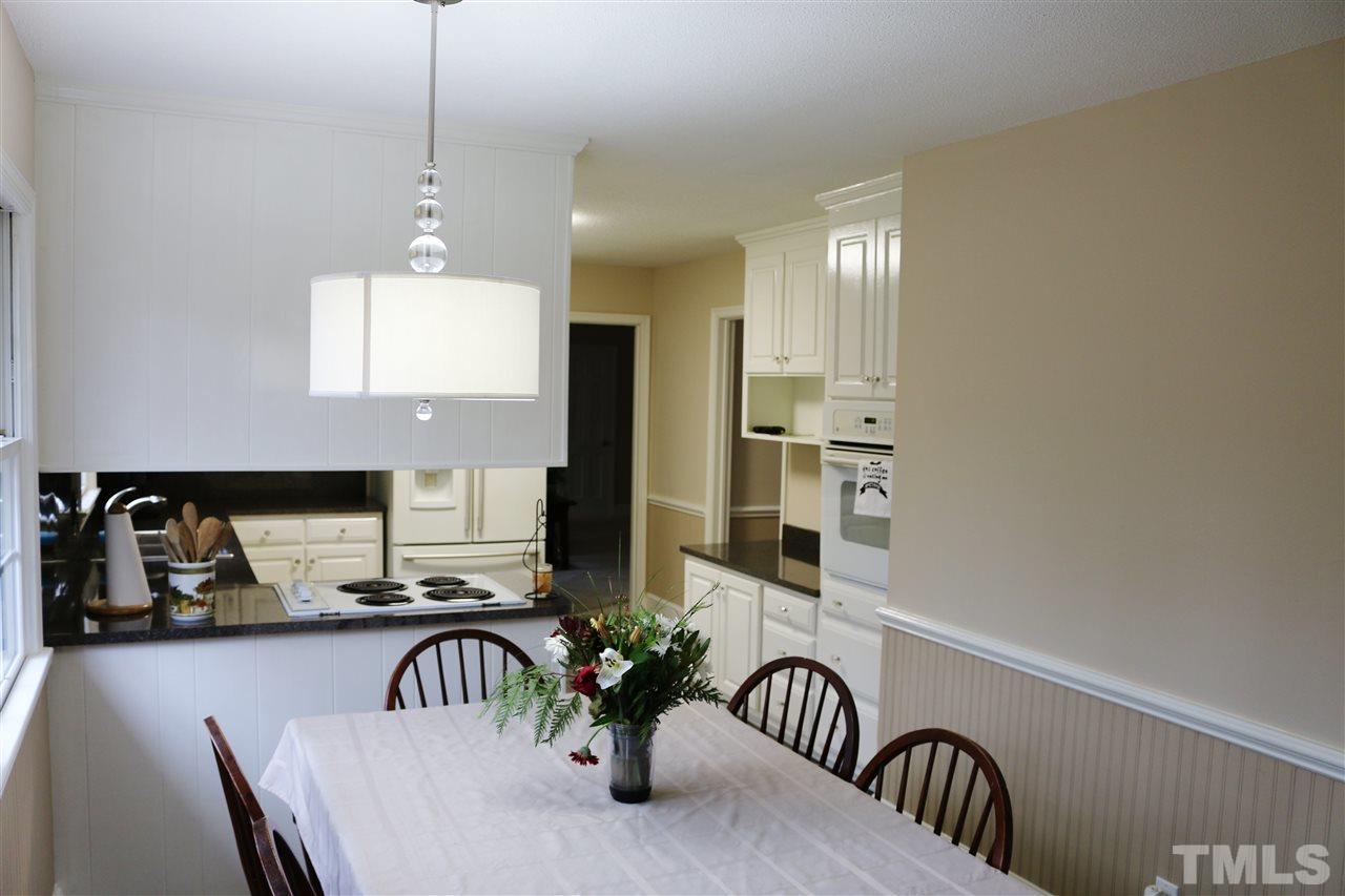 425 Oakridge Road Cary, NC 27511 - Photo 6 of 25 Gallery Image 6