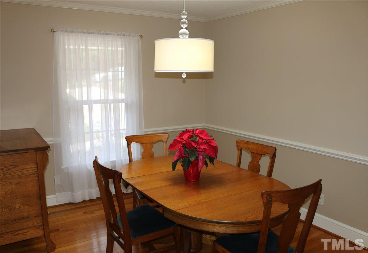 425 Oakridge Road Cary, NC 27511 - Photo 9 of 25 Gallery Image 9