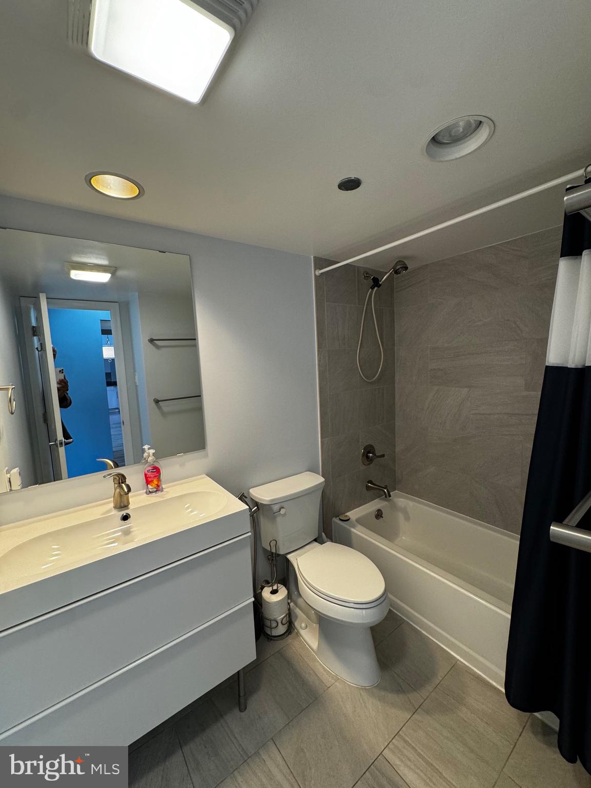 1301 North Courthouse Road, Unit 1201 Arlington, VA 22201 - Photo 24 of 27
