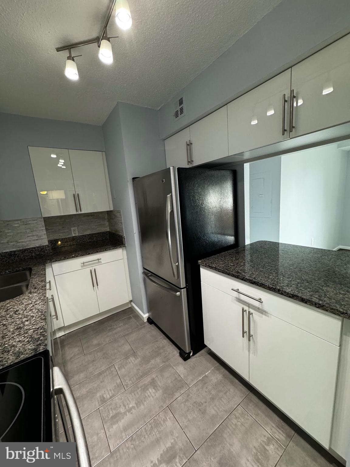 1301 North Courthouse Road, Unit 1201 Arlington, VA 22201 - Photo 7 of 27