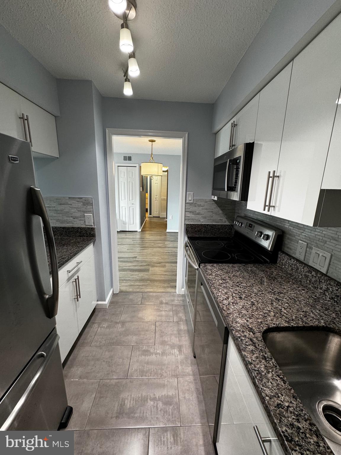 1301 North Courthouse Road, Unit 1201 Arlington, VA 22201 - Photo 8 of 27