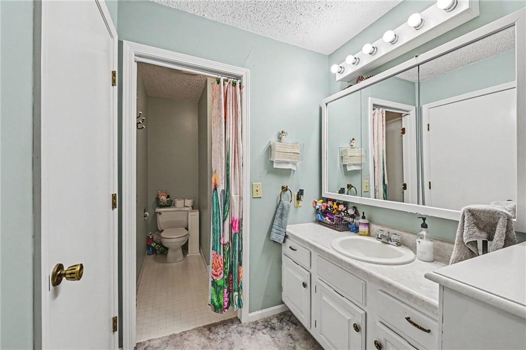 1301 West 8th Street Edgerton, KS 66021 - Photo 26 of 38