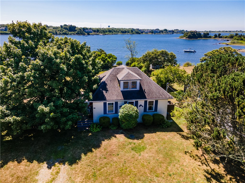 39 Franks Neck Road Narragansett, RI 02882 - Photo 1 of 19