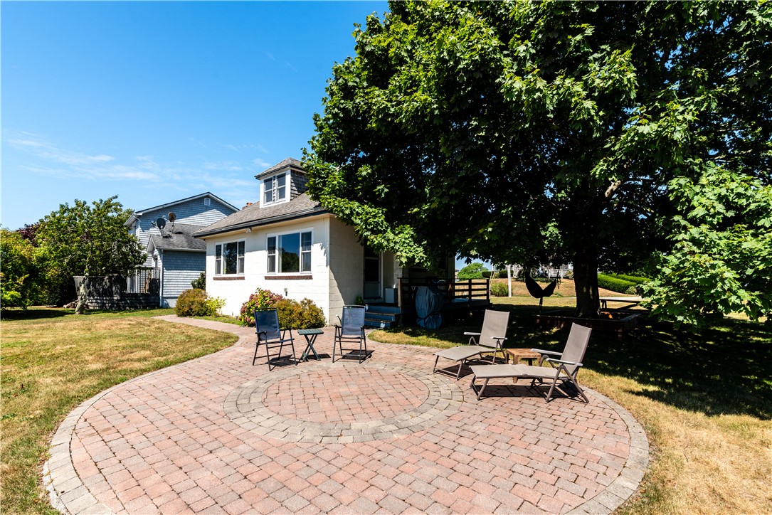 39 Franks Neck Road Narragansett, RI 02882 - Photo 13 of 19