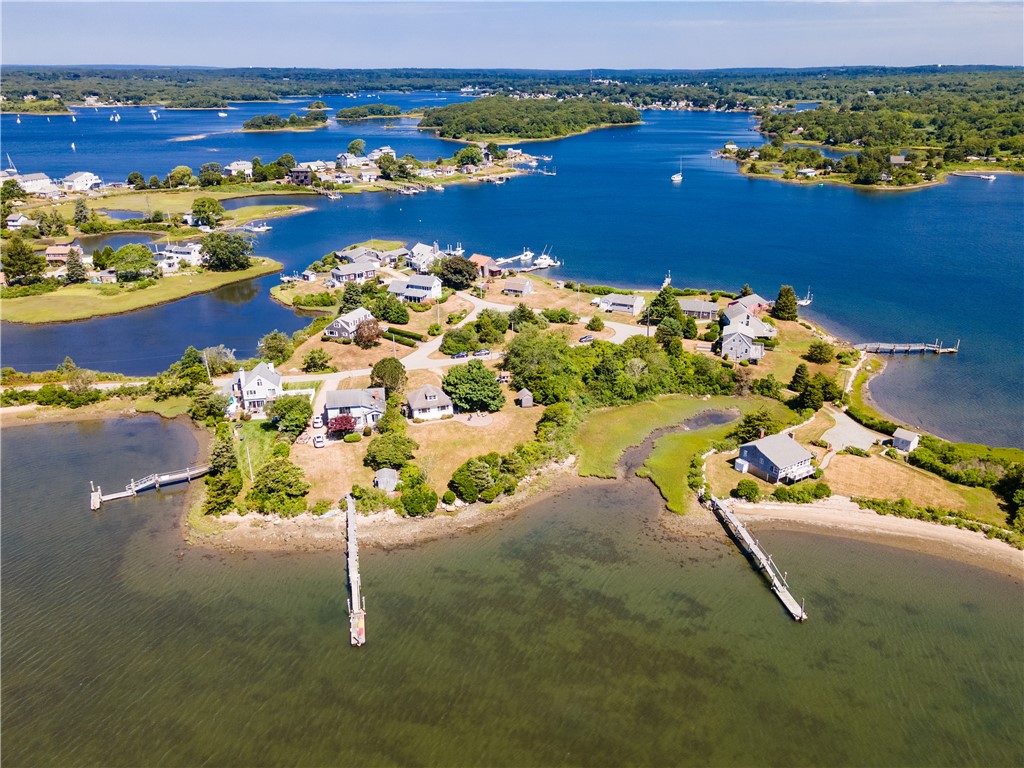 39 Franks Neck Road Narragansett, RI 02882 - Photo 17 of 19