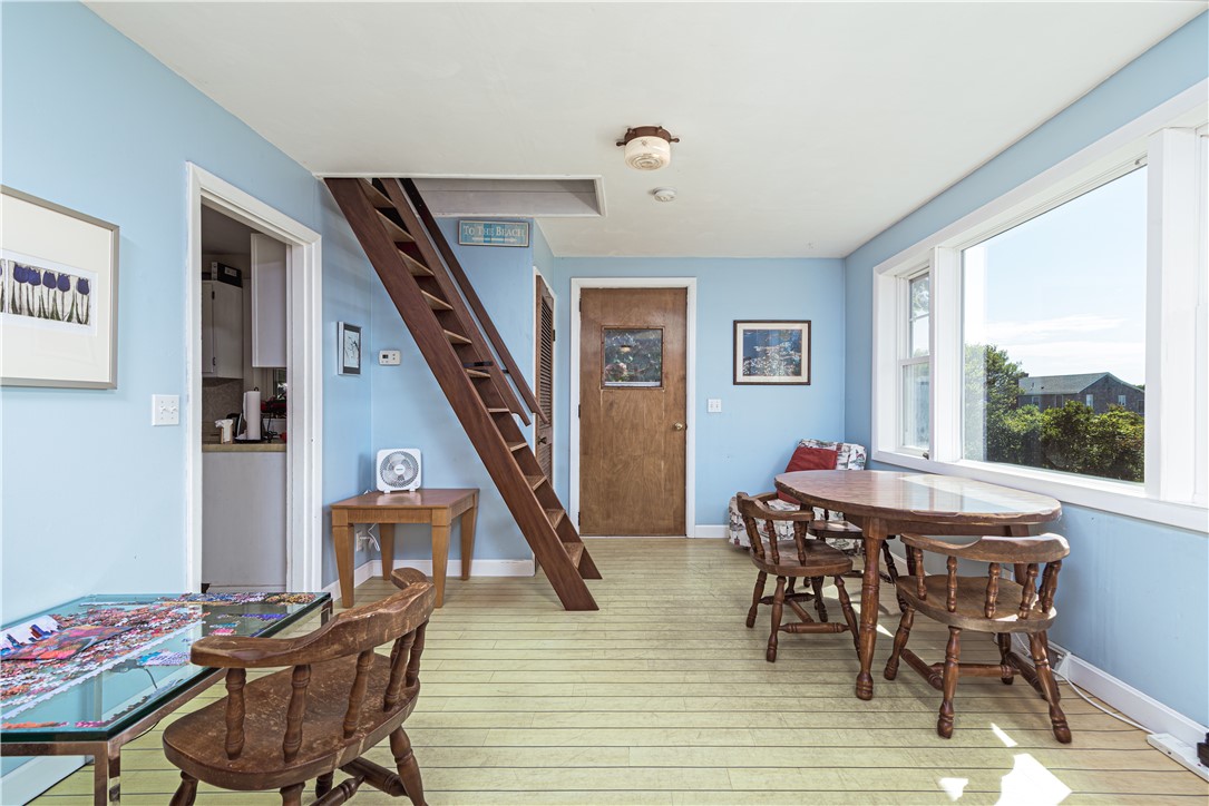 39 Franks Neck Road Narragansett, RI 02882 - Photo 3 of 19